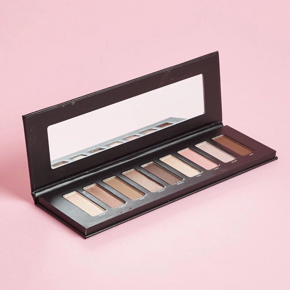 Studiomakeup Ease to Wear Eyeshadow Palette Neutral 9 Shades Minimalist Makeup